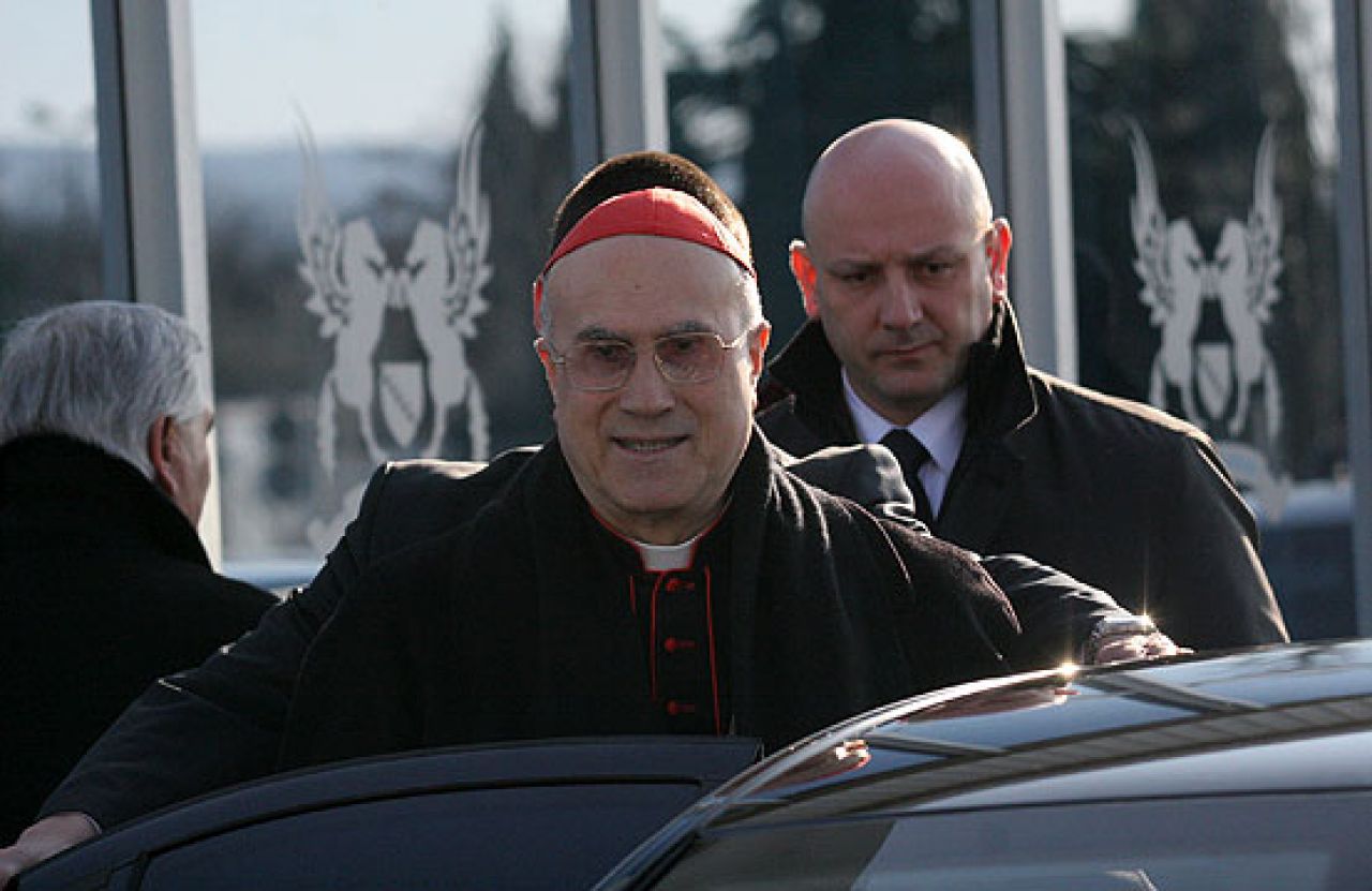 Kardinal osumnjičen za pronevjeru novca u aferi VatiLeaks 2 donirat će 150.000eura
