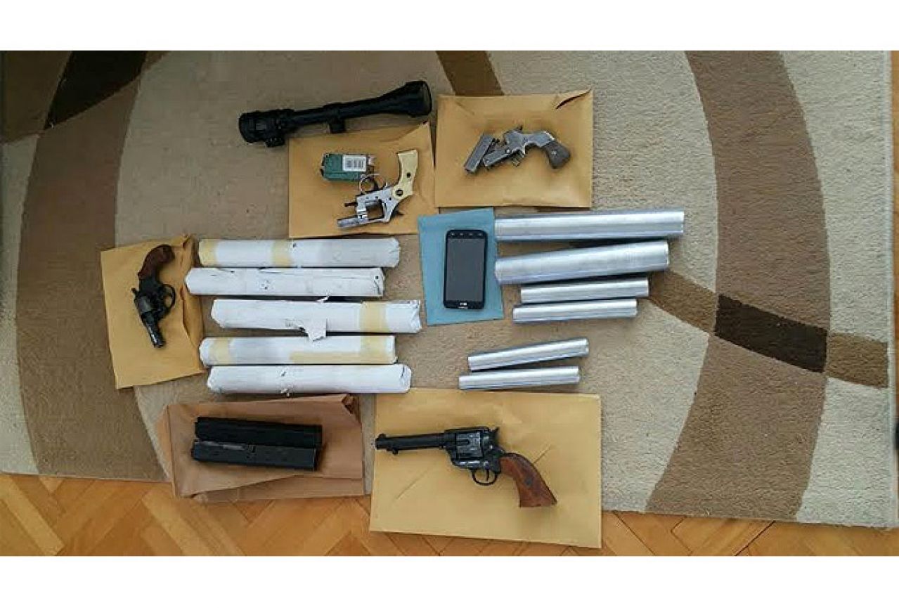 Ilegalni trgovci oružjem uhićeni i u Mostaru