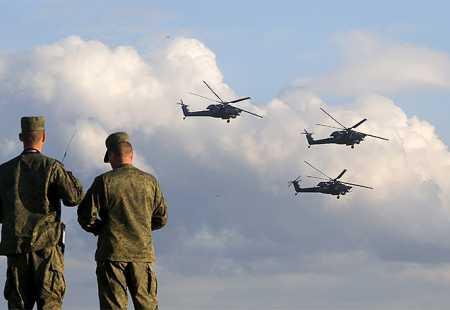 https://storage.bljesak.info/article/142803/450x310/rusija-vojnici-helikopteri.jpg
