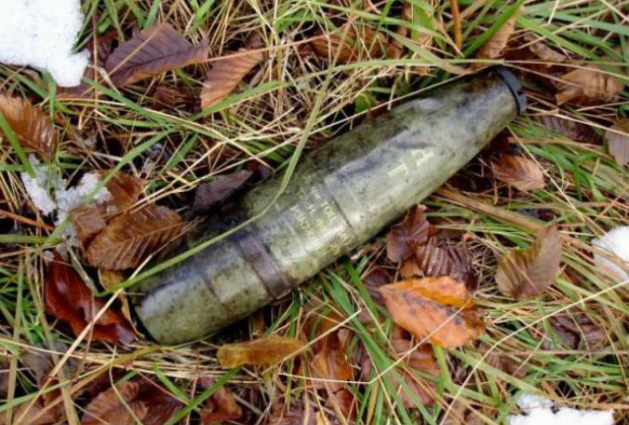 Mostar: Kod benzinske pronađena minobacačka granata