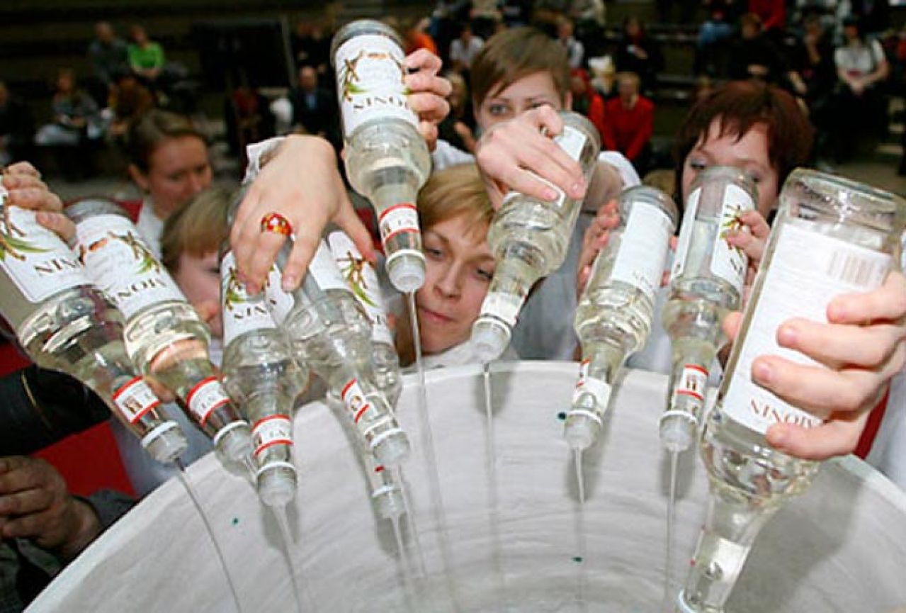 Rusi sve manje piju