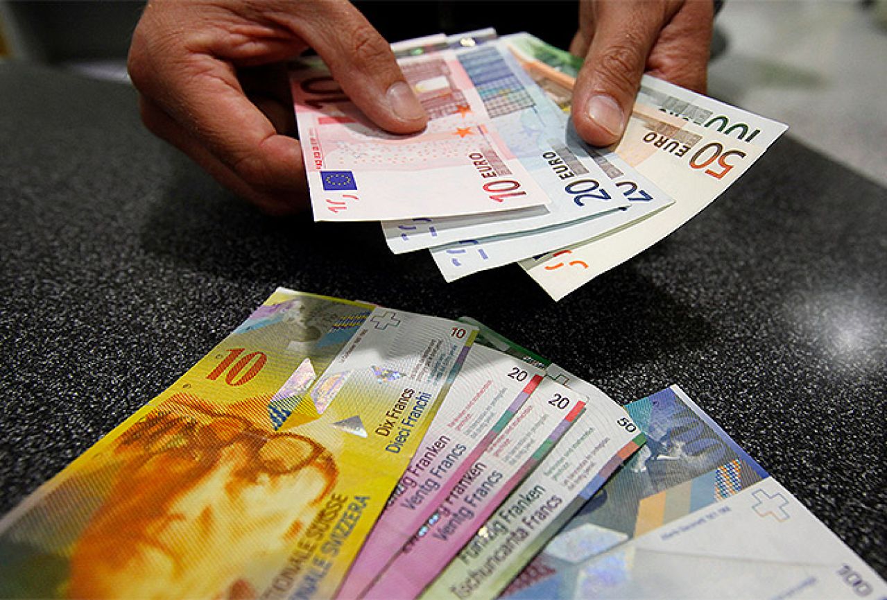 Švicarska će građanima davati plaću od 2500 franka bez obzira rade li ili ne