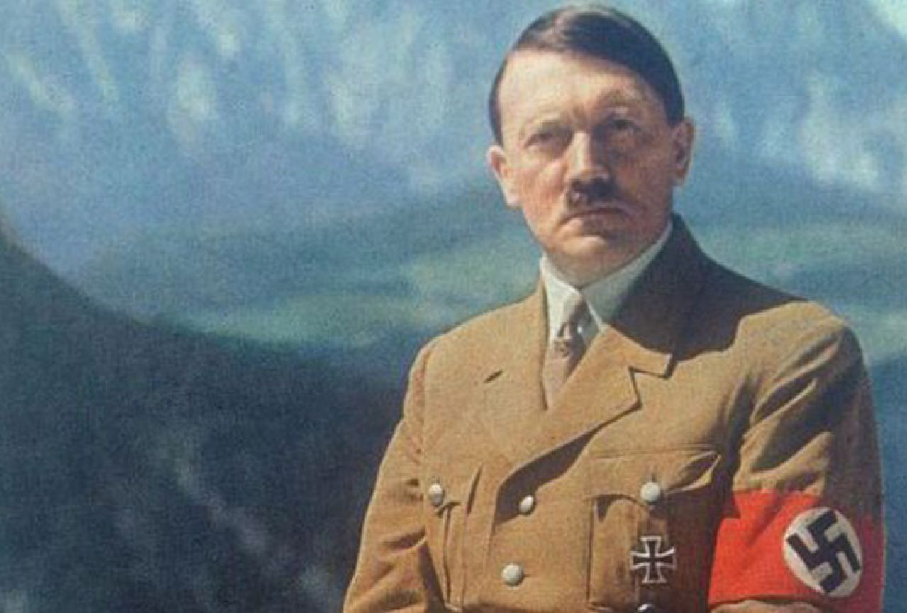 Nakon 70 godina "Mein Kampf" Adolfa Hitlera ponovno u prodaji