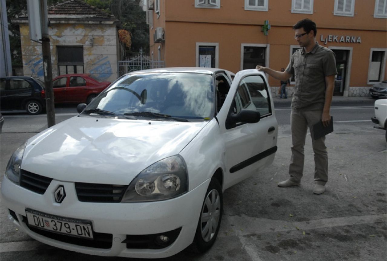 Božo Petrov nije ni praćen, ni prisluškivan