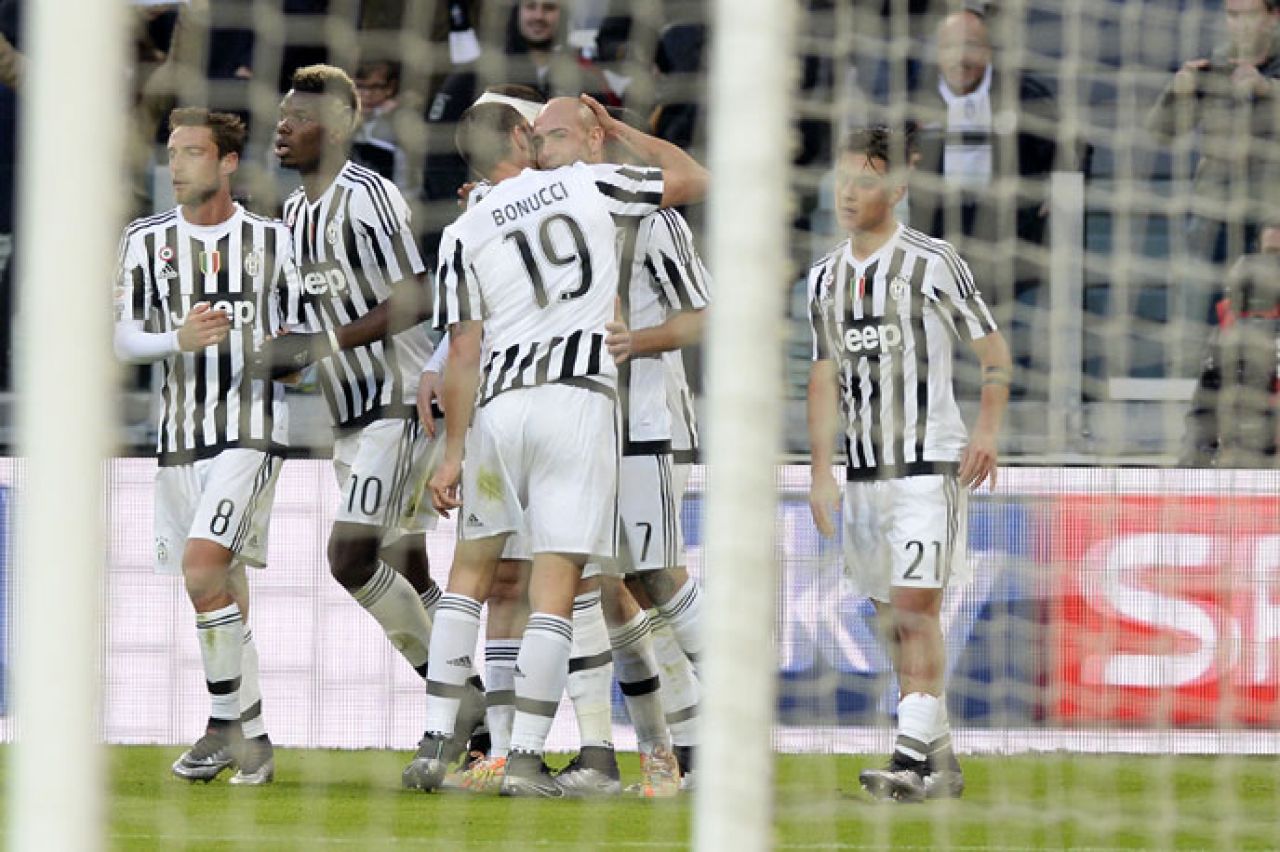 Juventus nastavlja gaziti, Milan šokiran na San Siru