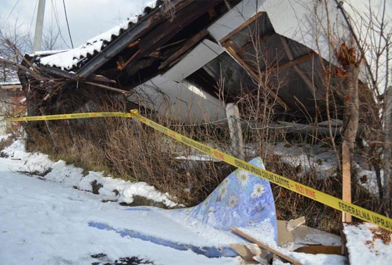 Kuća oštećena u klizištu, obitelj iseljena
