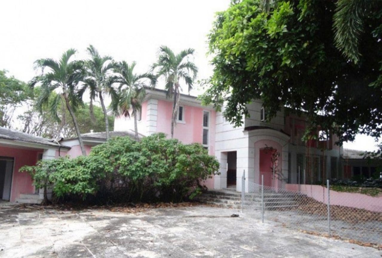 U potrazi za blagom: Novi vlasnik ruši vilu Pabla Escobara