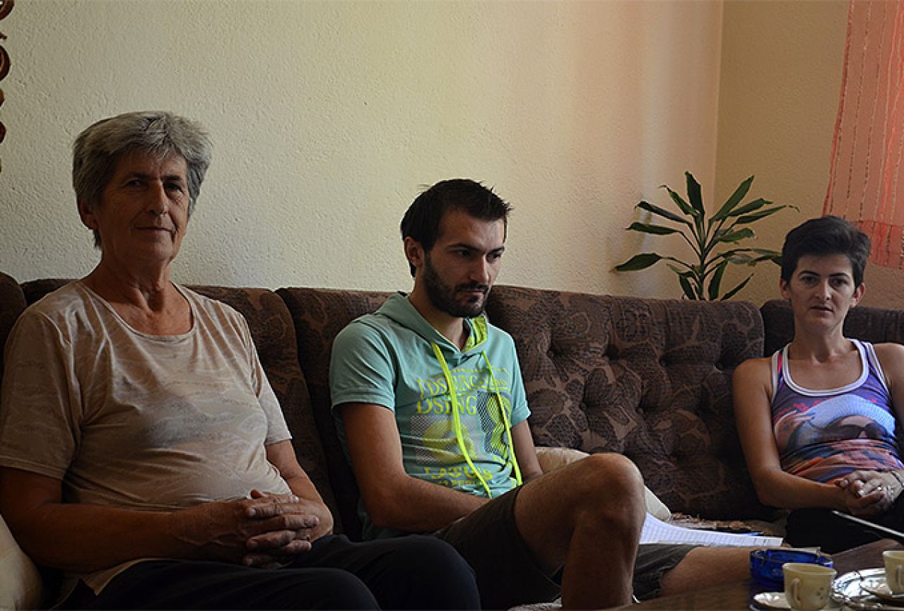 Grupa aktivista pokušat će spriječiti deložaciju obitelji Šarić 
