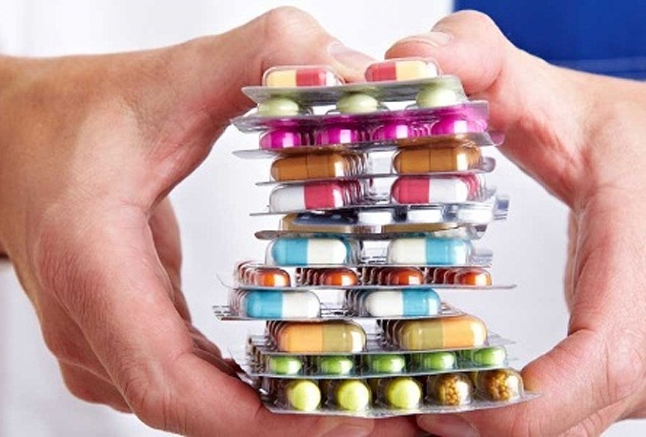 Novim Pravilnikom o cijenama lijekova građani bi uštedili oko 100 milijuna KM