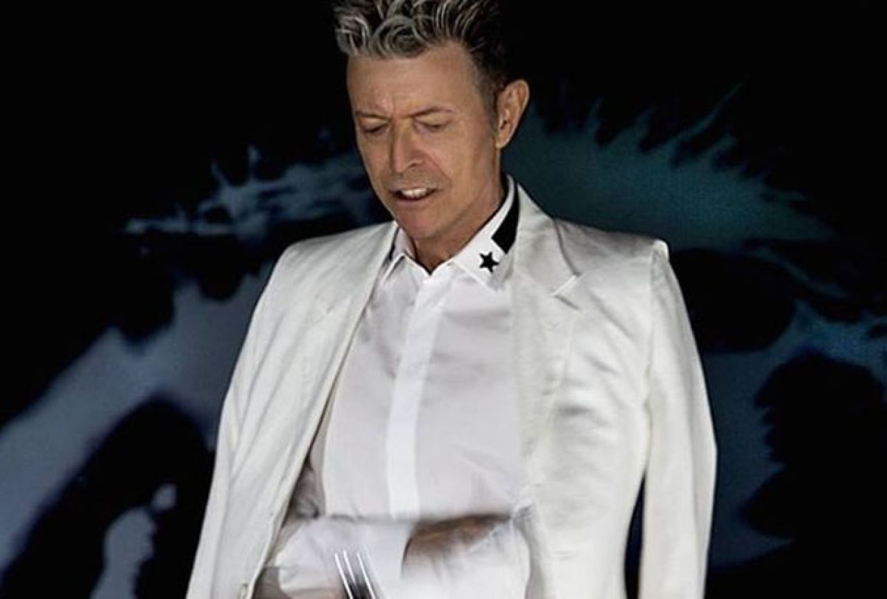 David Bowie prvi put zuzeo vodeće mjesto na američkim top listama