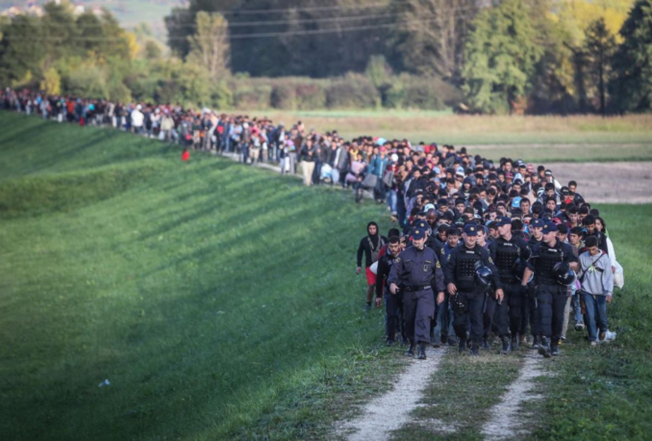 Izbjeglice koje žele u Njemačku i Austriju više ne mogu preko Hrvatske i Srbije