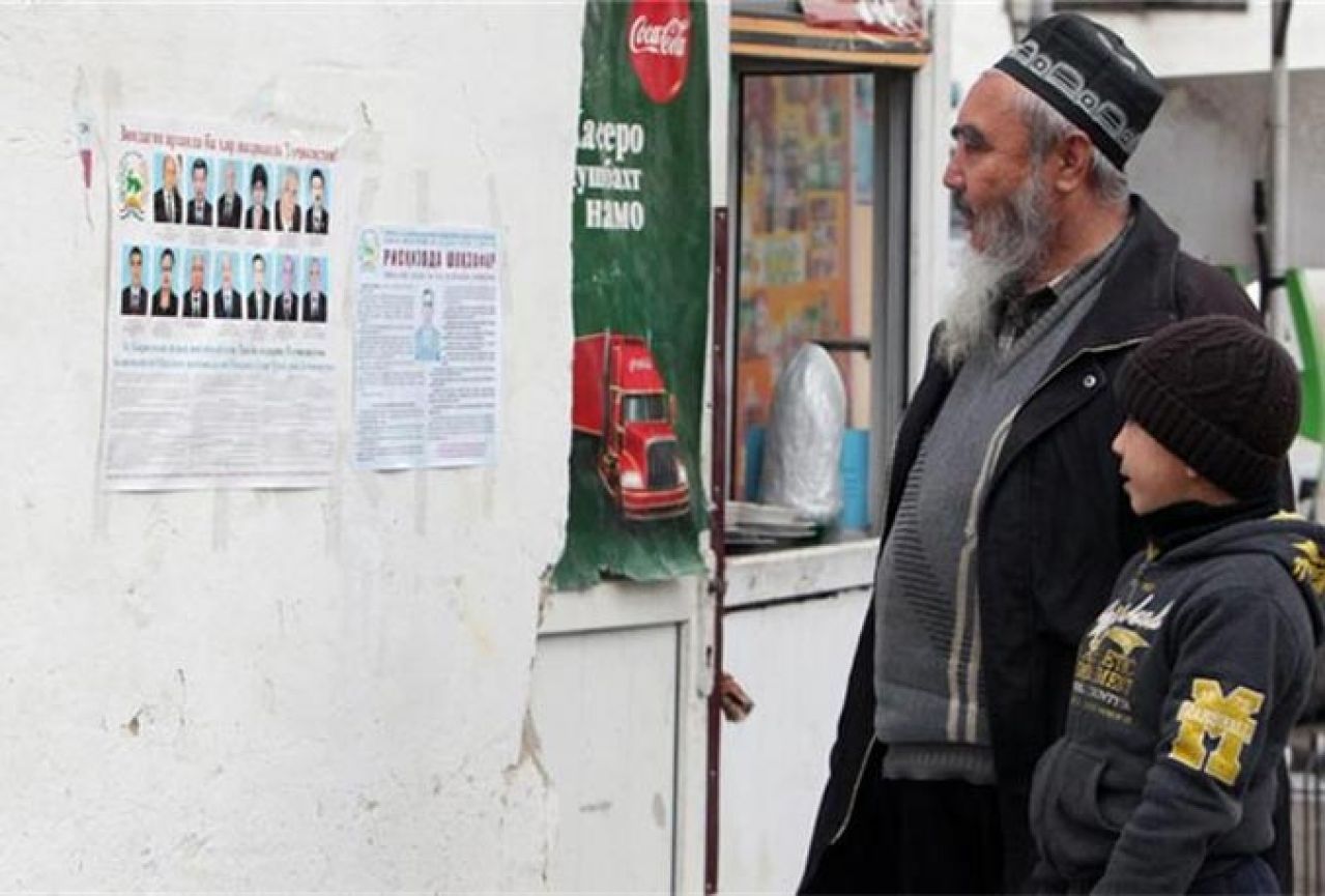 Tadžikistan: Policija preventivno obrijala 13.000 ljudi