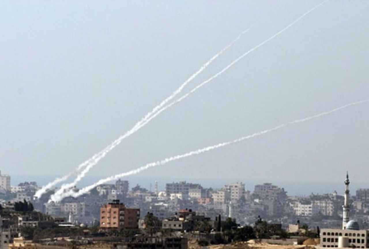 Izrael bombardirao pojas Gaze
