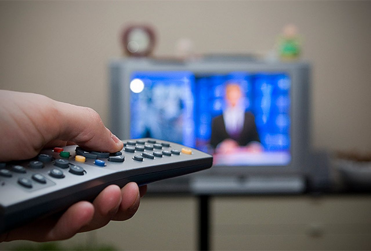 Vlada predlaže: Kablovski operateri neka naplaćuju tv-pretplatu