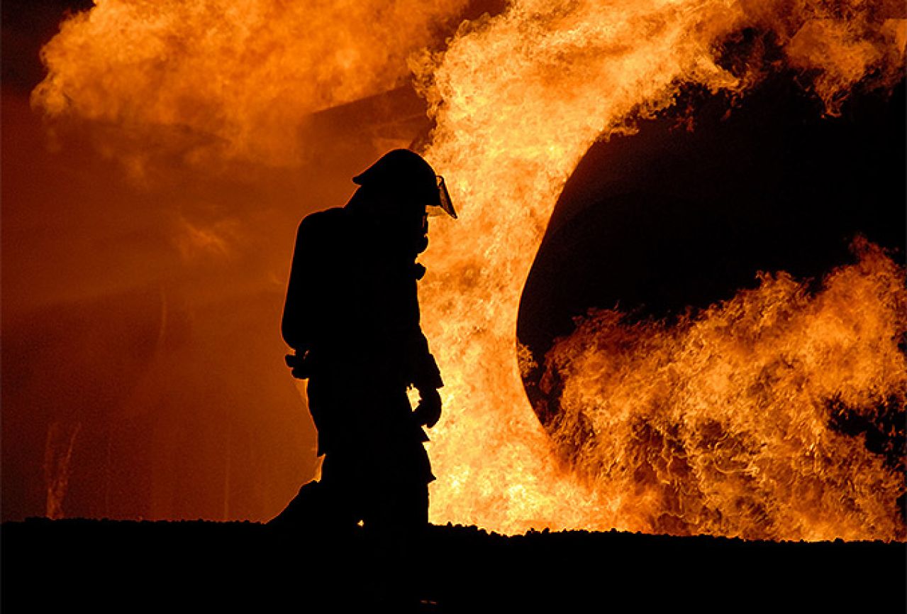 Veliki požar na području Stoca: Gašenje bilo otežano zbog mina