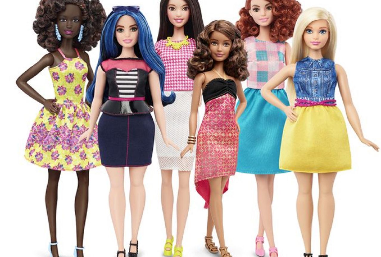 Nova Barbie kao stvarna žena: Visoka, niska i bujna