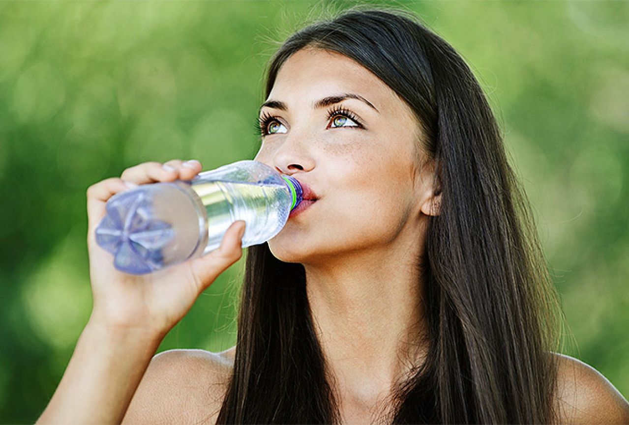 Koliko točno vode morate popiti da biste otopili masnoće?