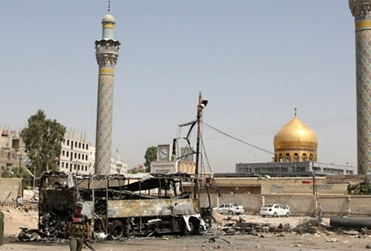 U napadu ISIL-a na šijitsko svetište u Siriji poginuli deseci ljudi