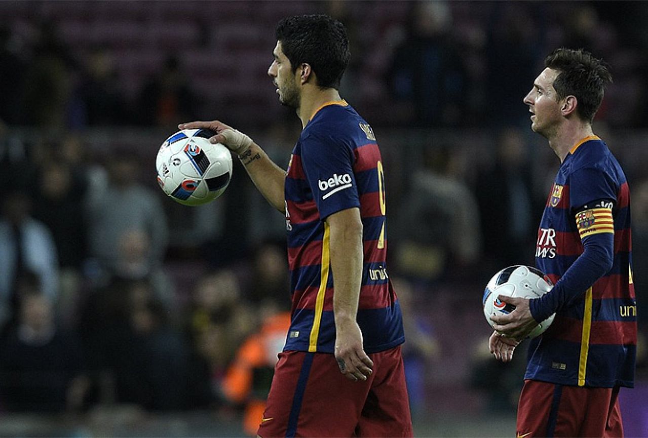 Suarez i Messi uništili Valenciju 
