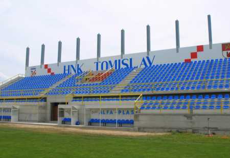 https://storage.bljesak.info/article/147101/450x310/hnk-tomislavstadion.jpg