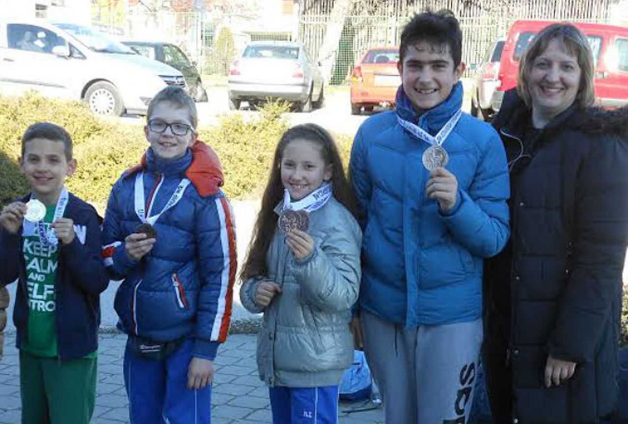 Mostarski Cro Star izborio se za pet medalja