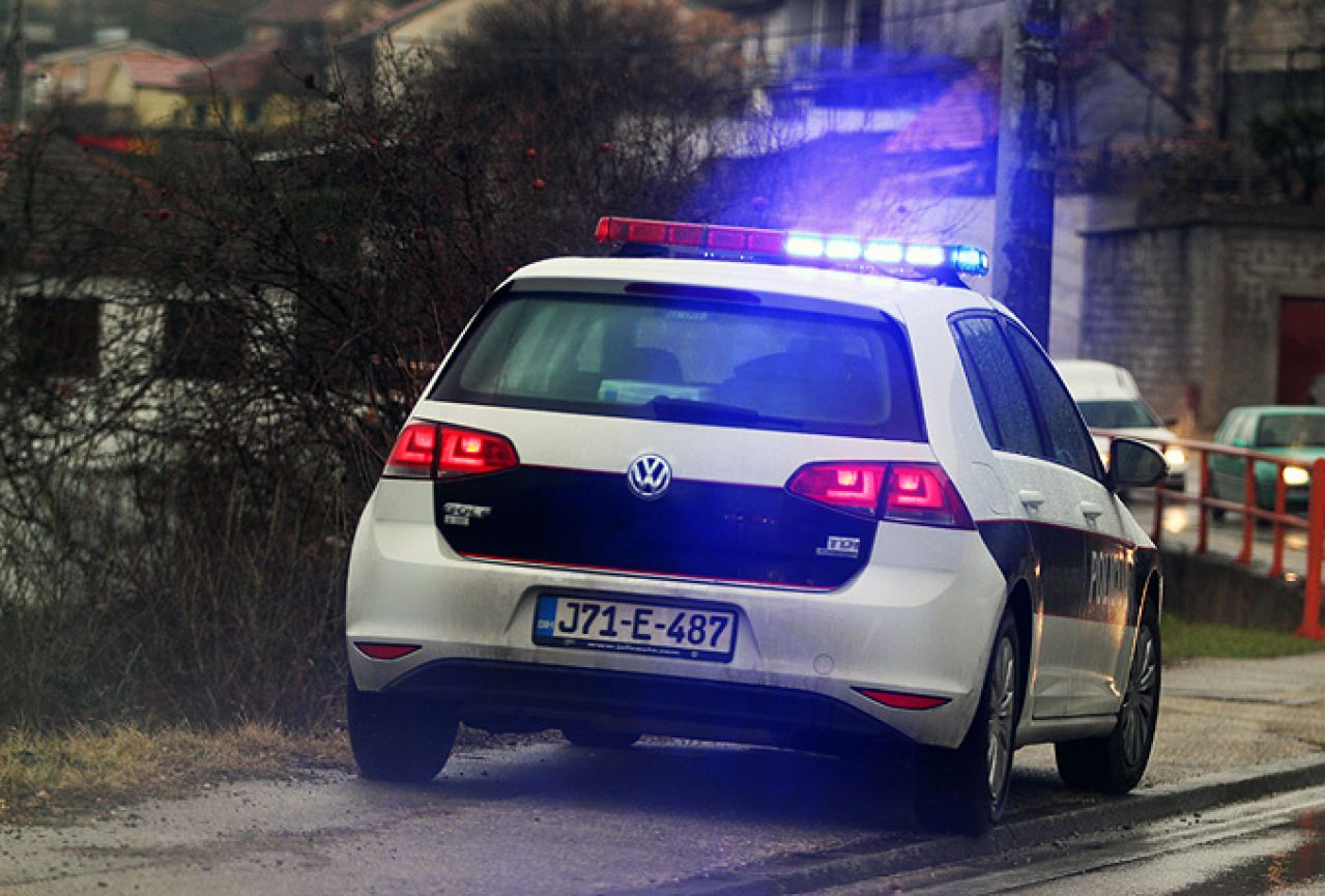 Mostar: Udaren pješak ispred bolnice