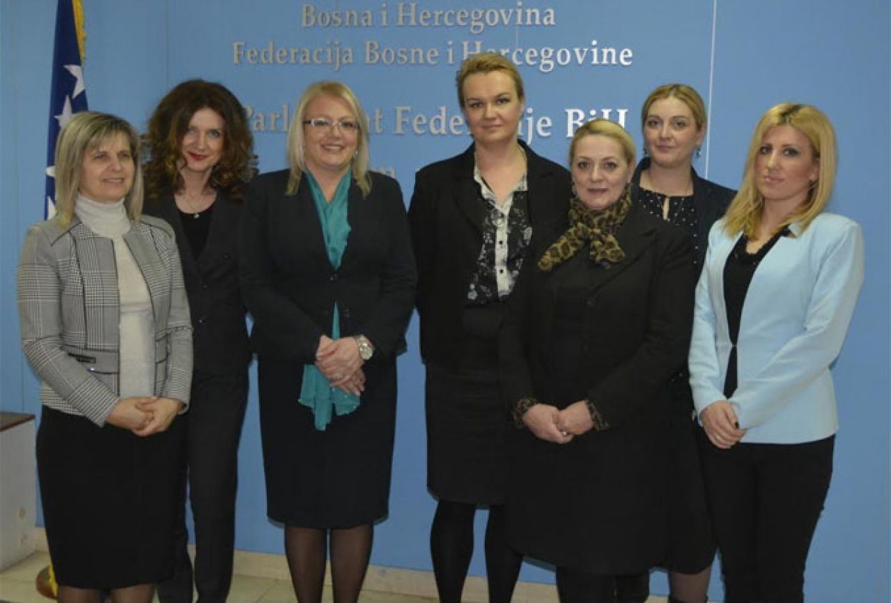Utemeljen Klub žena parlamentarki: Broji osam članica