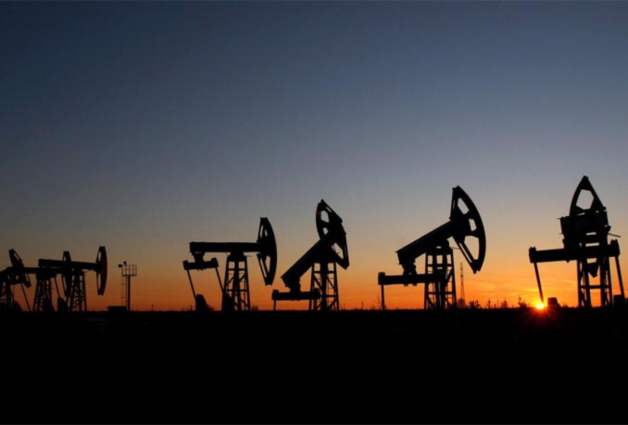 Saudijska Arabija i Rusija ograničavaju proizvodnju nafte