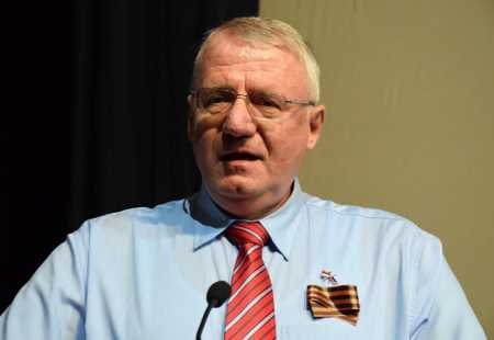 https://storage.bljesak.info/article/148462/450x310/vojislav-seselj-profil.jpg