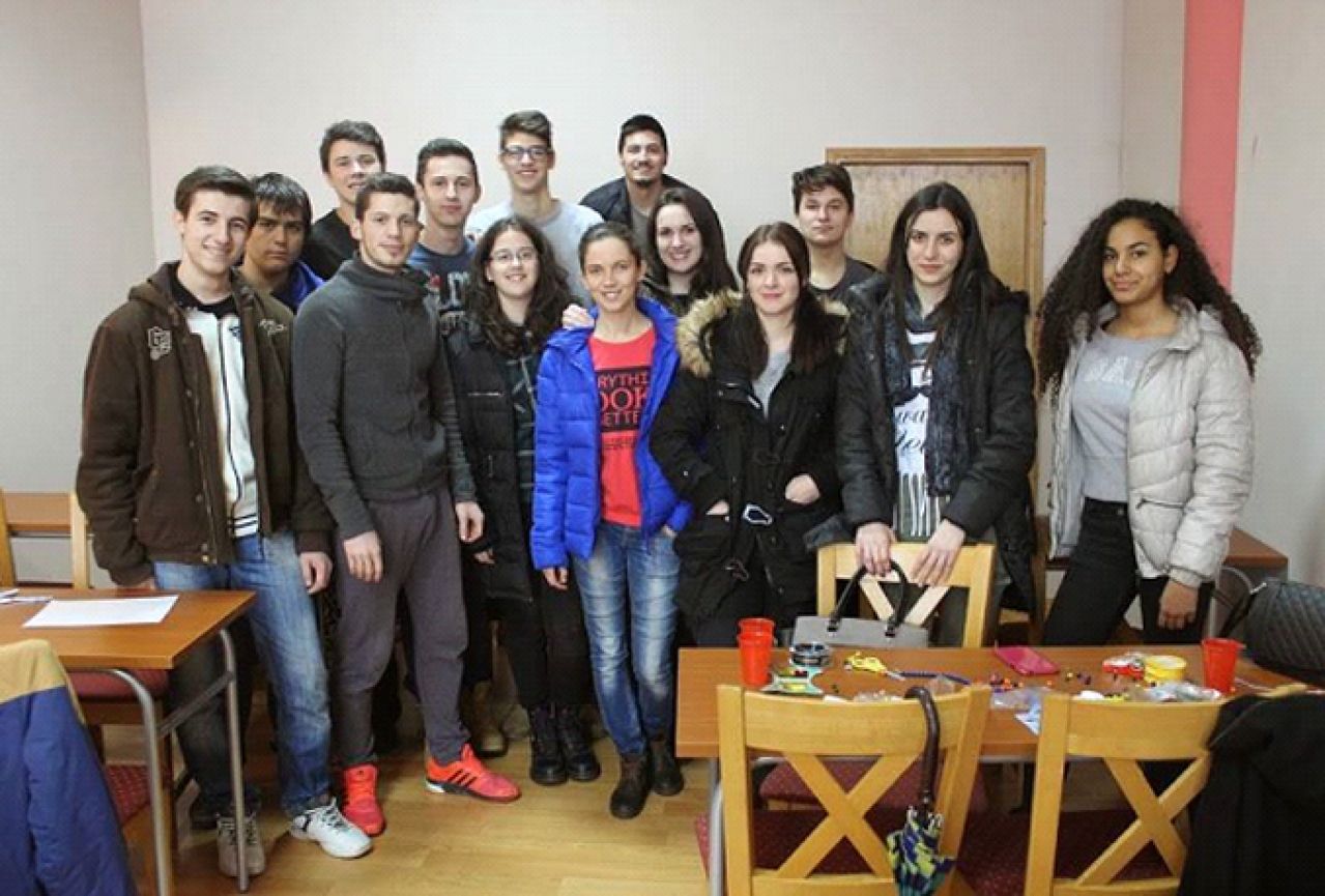 Budi heroj: Srednjoškolci pomažu Narodnu kuhinju u Mostaru!