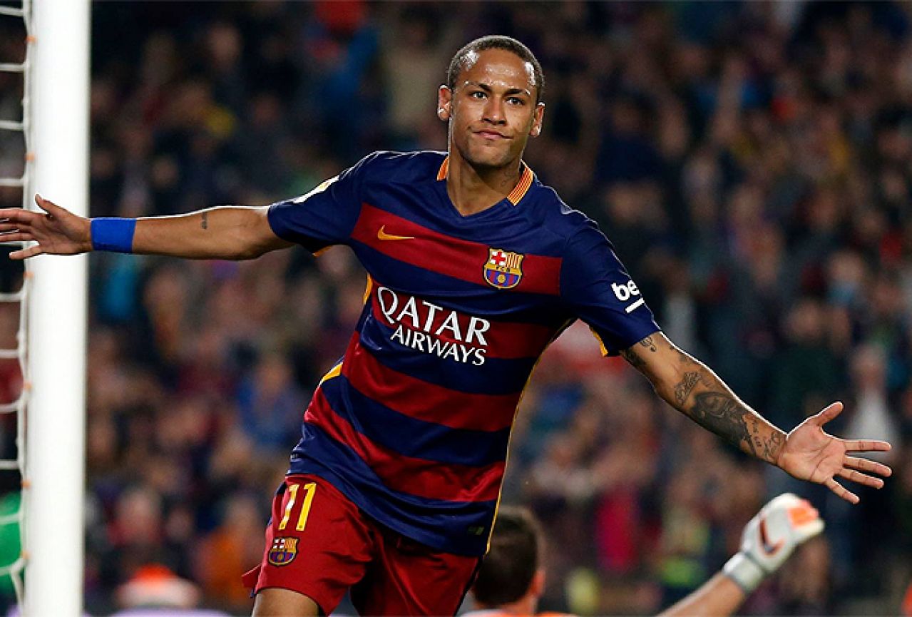 Neymar produžuje ugovor s Barcelonom