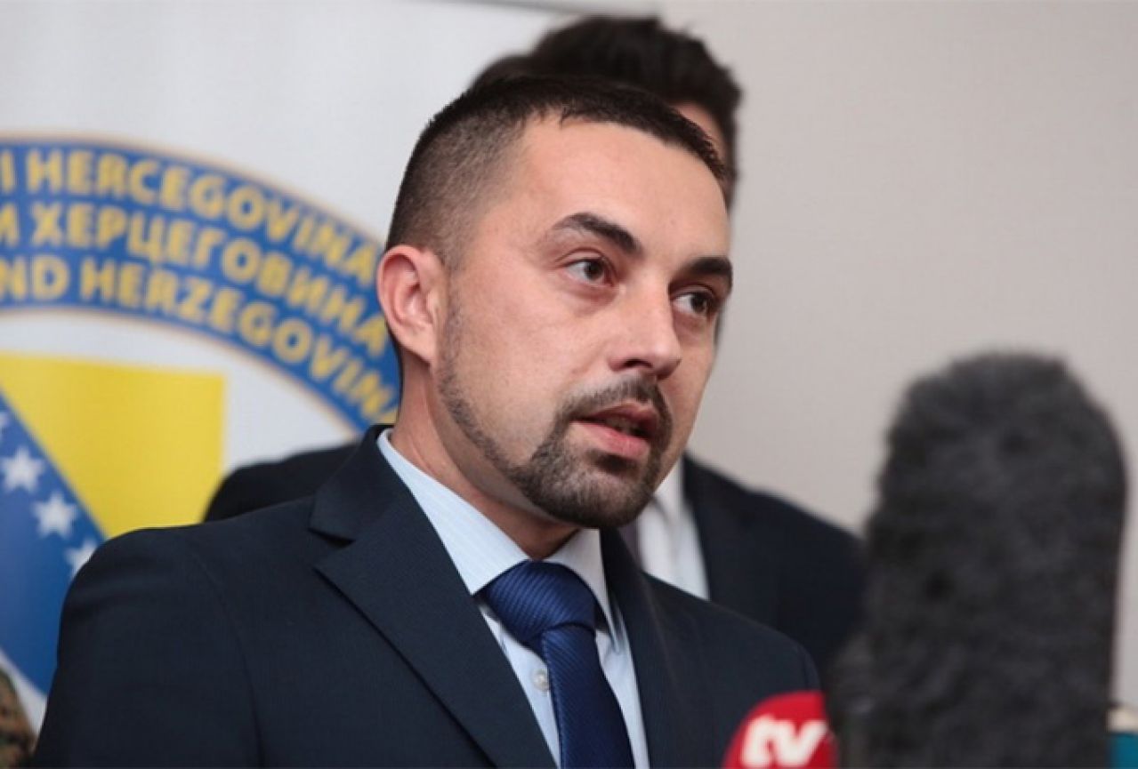 Zamjenik ministra obrane BiH Boris Jerinić uhićen pa pušten na slobodu