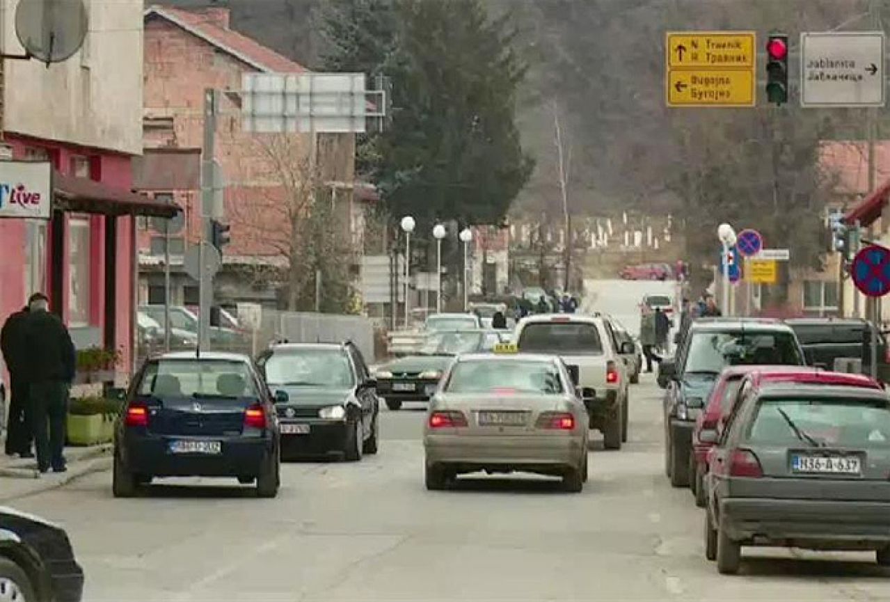 Dvadesetogodišnjaci ucjenjivali načelnika Uskoplja otmicom kćeri