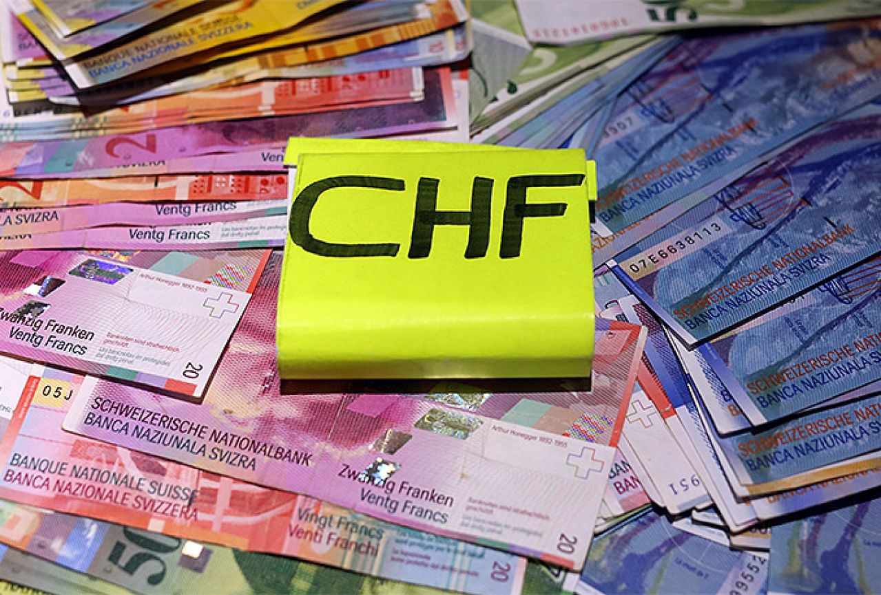 Odgovorno rješenje za korisnike kredita s valutnom klauzulom u CHF-ovima