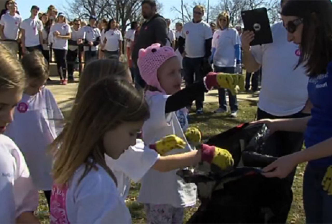 Djevojčica koja boluje od raka mogla je poželjeti bilo što, a odlučila je očistiti parkove od smeća