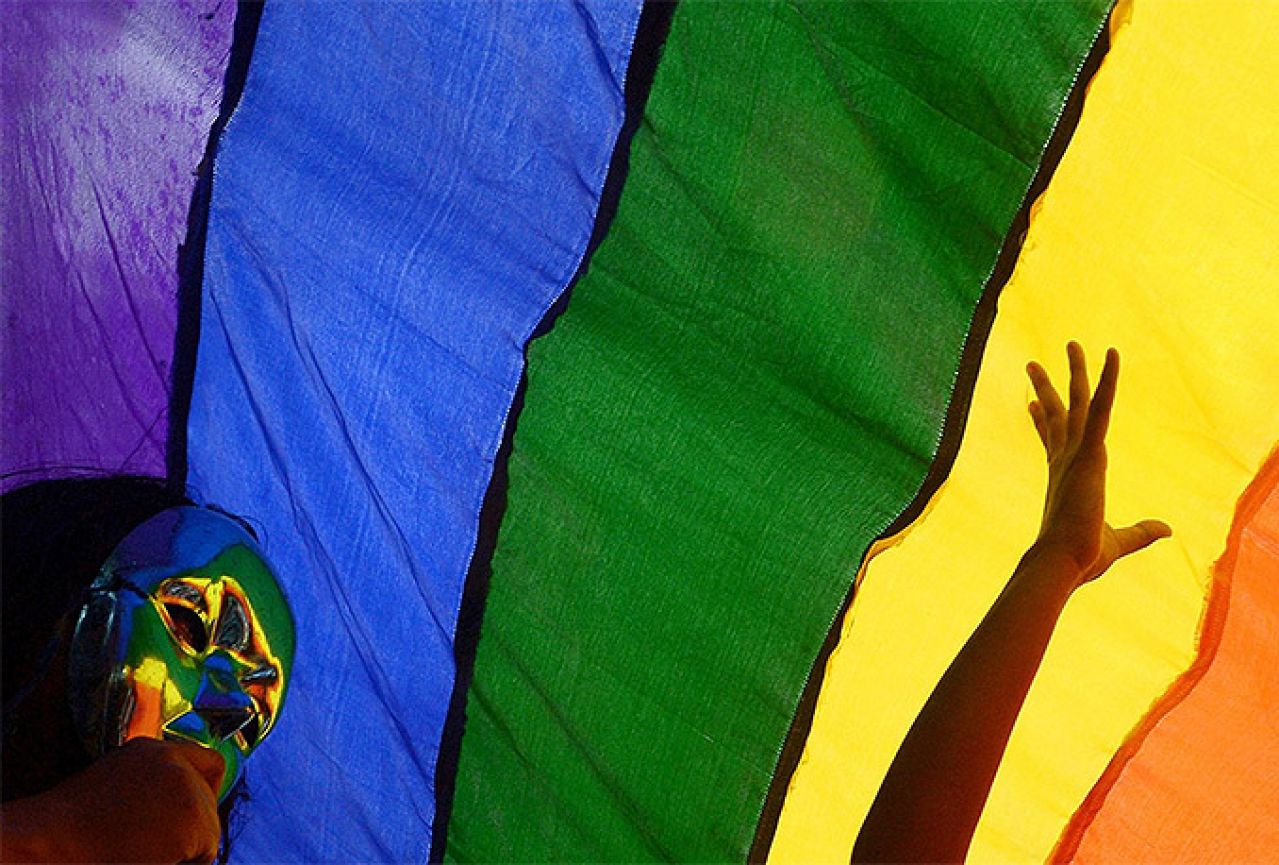 Crna Gora želi istospolnim partnerima omogućiti zakonsku vezu