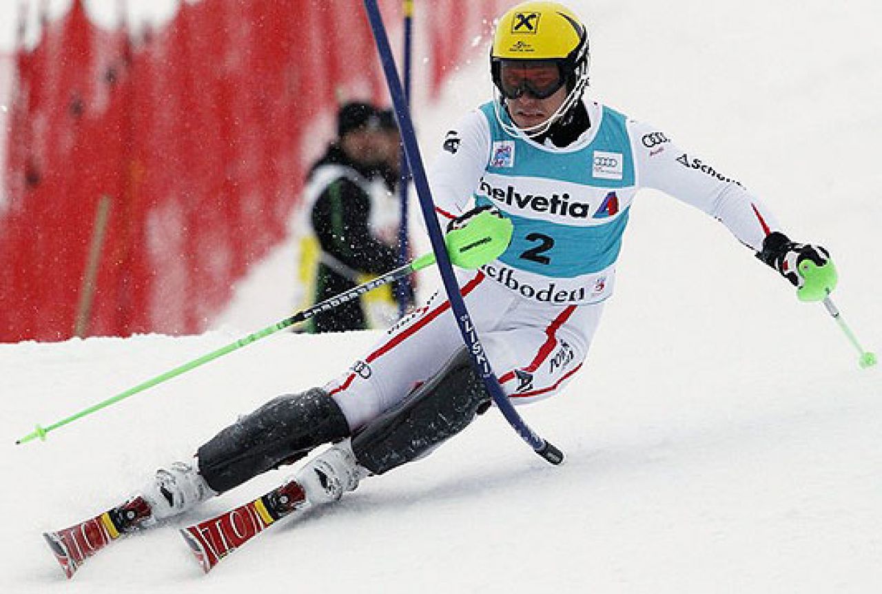 Pobjeda Hirschera u Kranjskoj gori, Kristoffersenu slalomski globus