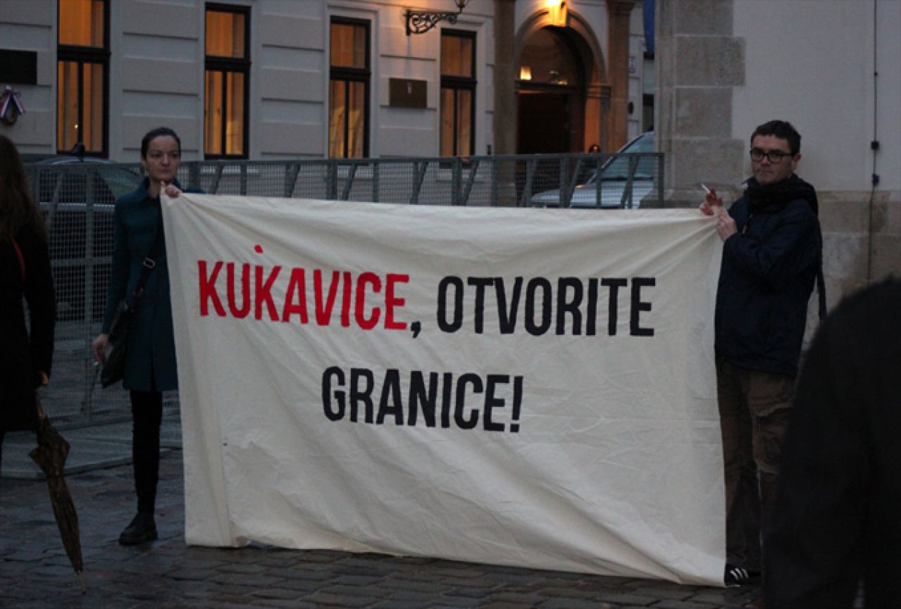 U Zagrebu prosvjed zbog zatvaranja granica na balkanskoj ruti