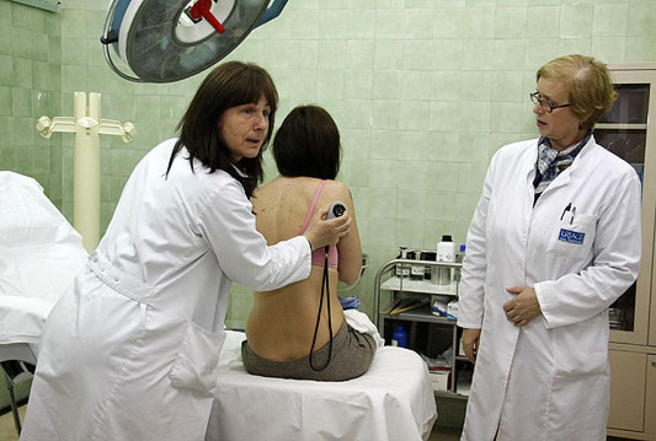 U Mostaru besplatni dermatoskopski pregledi