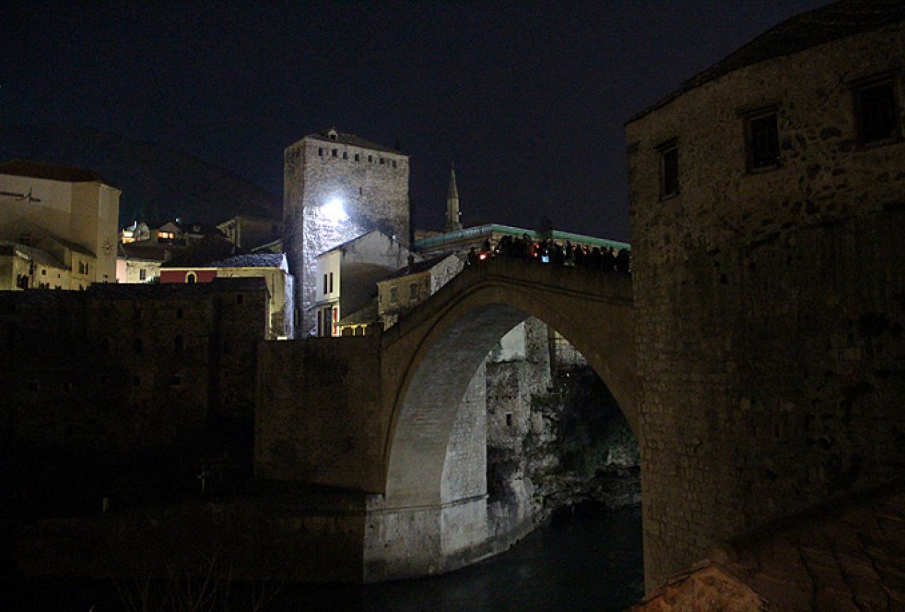 Mostar se uz 7000 gradova pridružio Satu za planet Zemlju