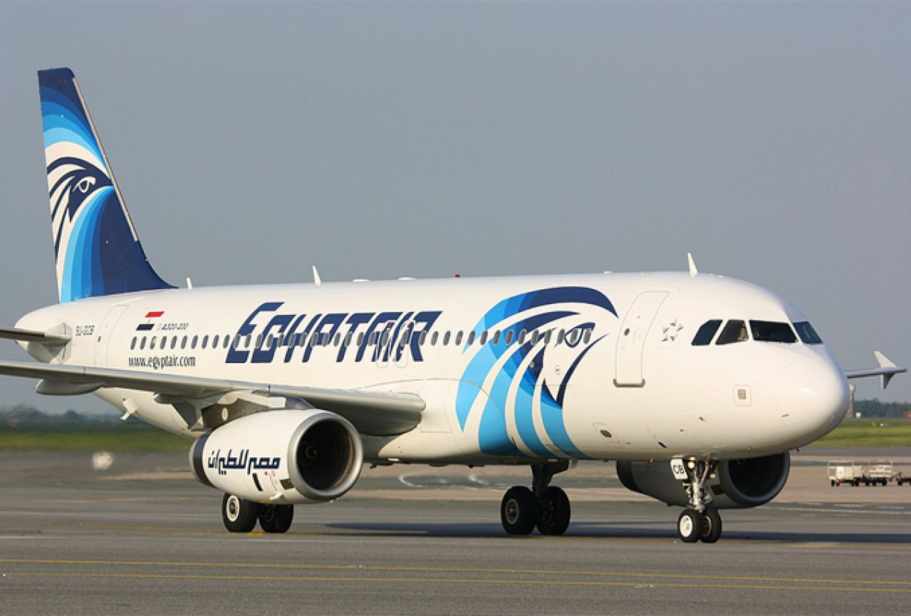 Talačka kriza: Oteti zrakoplov EgyptAira s 80 putnika prisilno sletio na Cipar