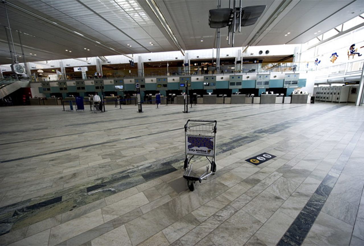 Evakuiran aerodrom u Švedskoj zbog prijetnji bombom