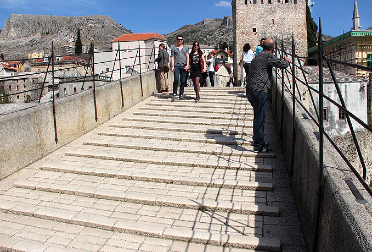 Mostar okupirali strani turisti