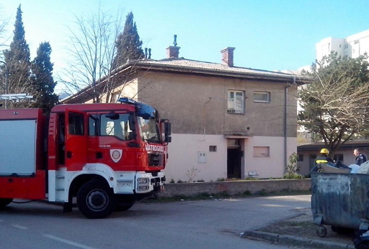 Mostar: Vatrogasci više puta gasili otpad