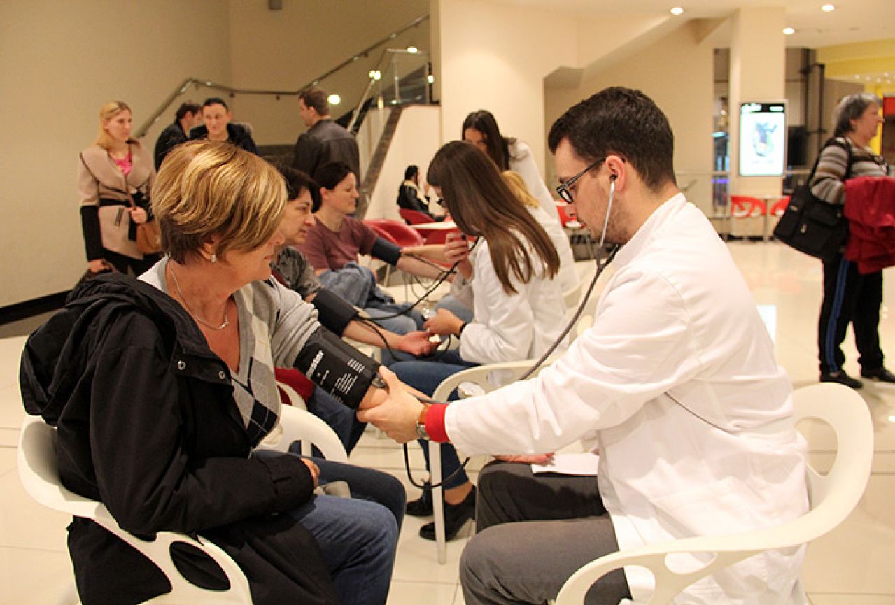 U Mostaru se organizira besplatno mjerenje krvnog tlaka i šećera u krvi