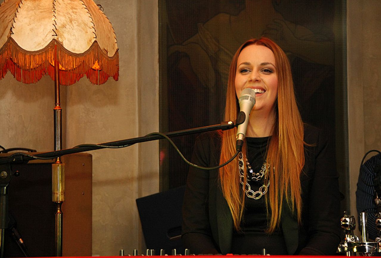  Maya Sar priprema Mostaru koncert za pamćenje