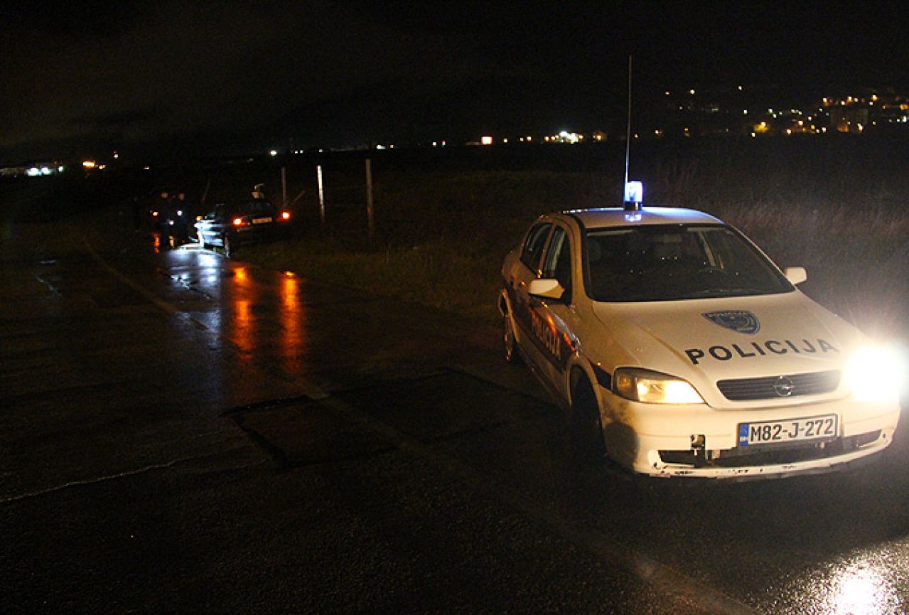 Frontalni sudar na izlazu iz Mostara, dvije osobe ozlijeđene