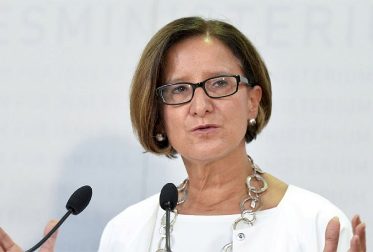 Austrijska ministrica unutarnjih poslova odstupa s dužnosti