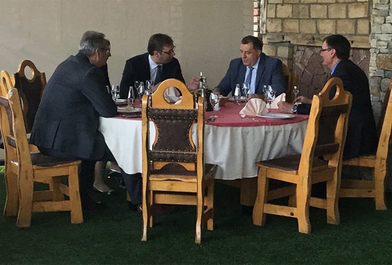 Dodik i Vučić: Sačuvati mir i stabilnost u BiH