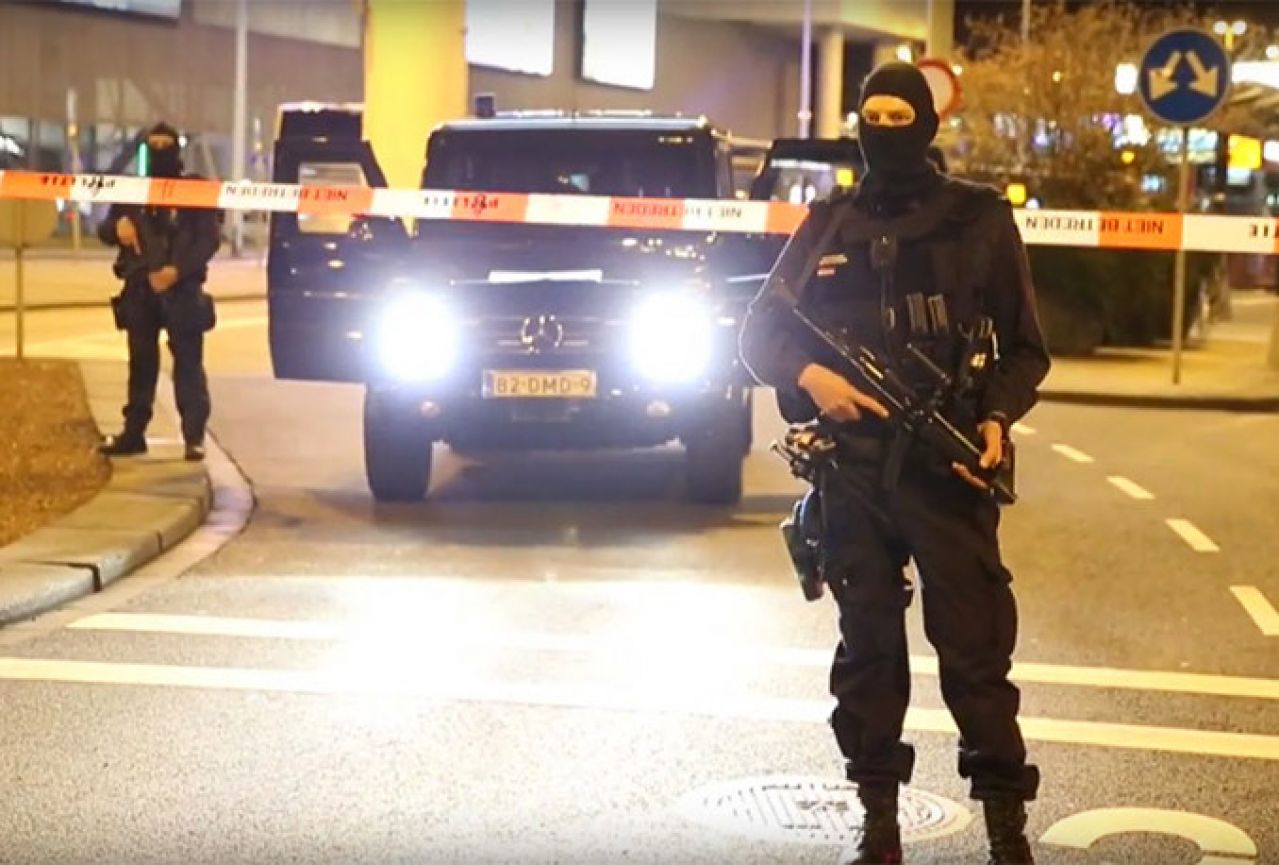 Evakuiran aerodrom u Amsterdamu, uhićeno nekoliko osoba